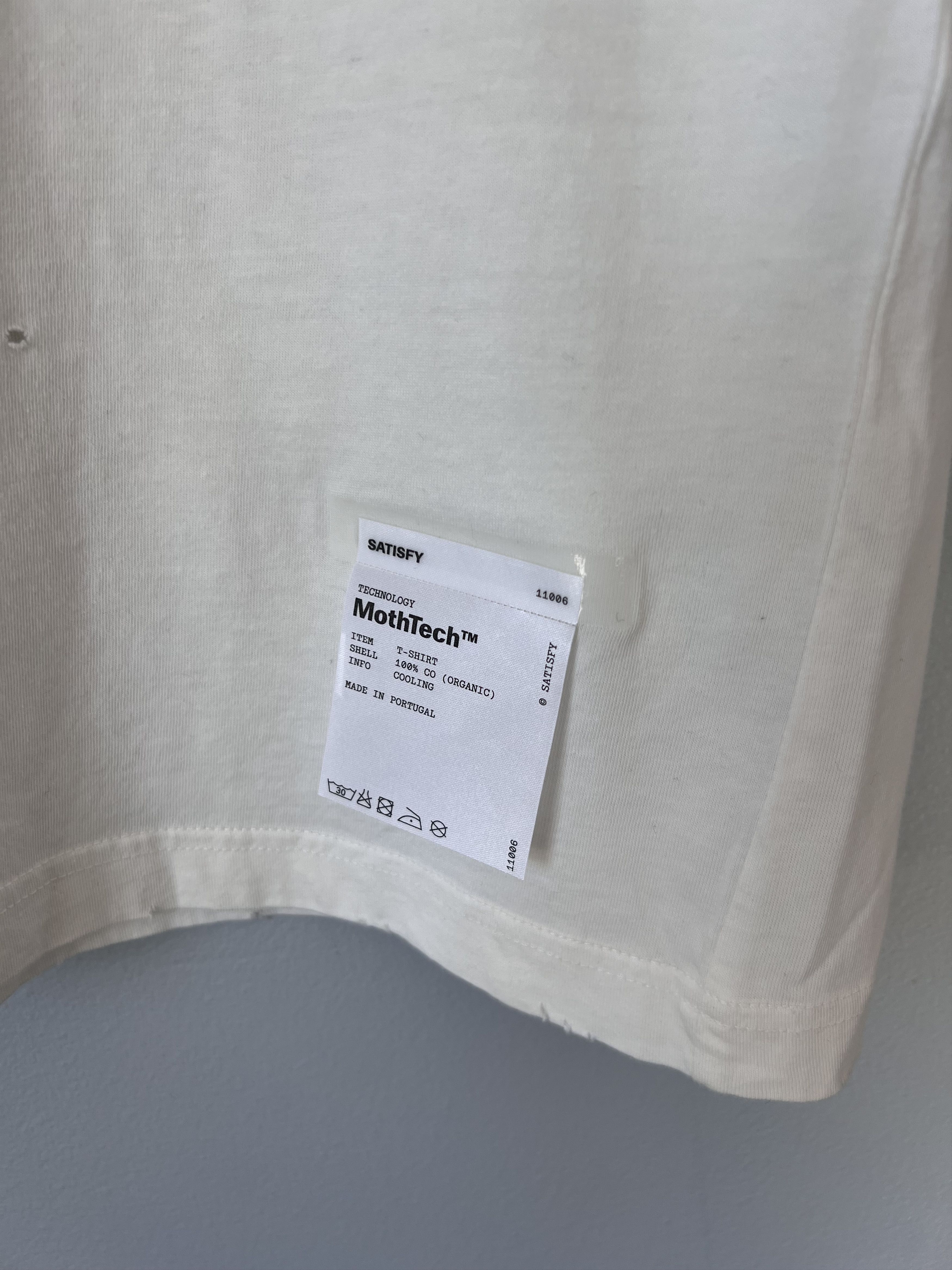 Satisfy Satisfy Running Chrome Logo Mothtech Tee in White Size US S / EU 44-46 / 1 - 3 Thumbnail