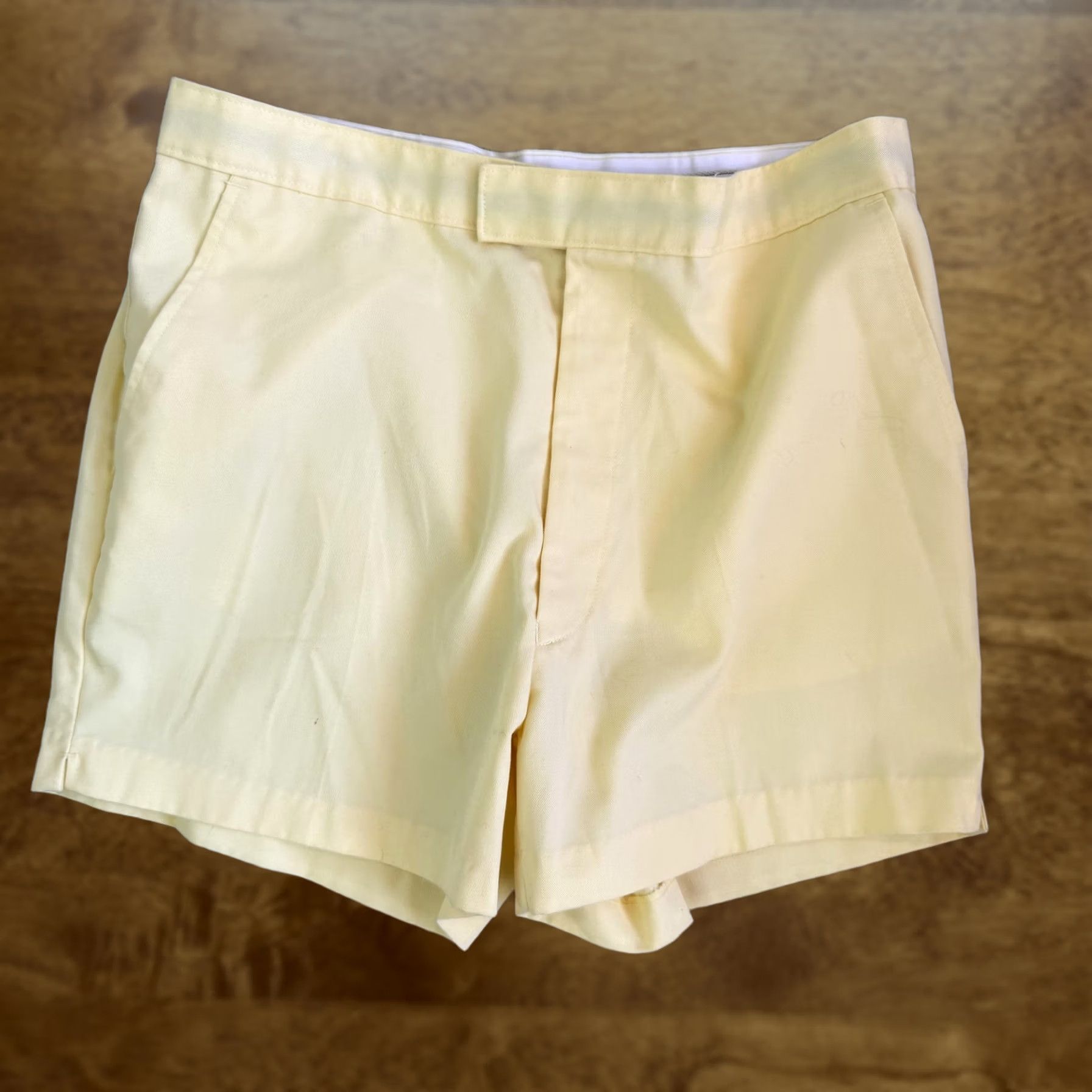 Vintage Vintage Trax Chino Shorts Mens 36 Yellow Poly Cotton Flat Front 4" Inseam Summer Size US 36 / EU 52 - 1 Thumbnail