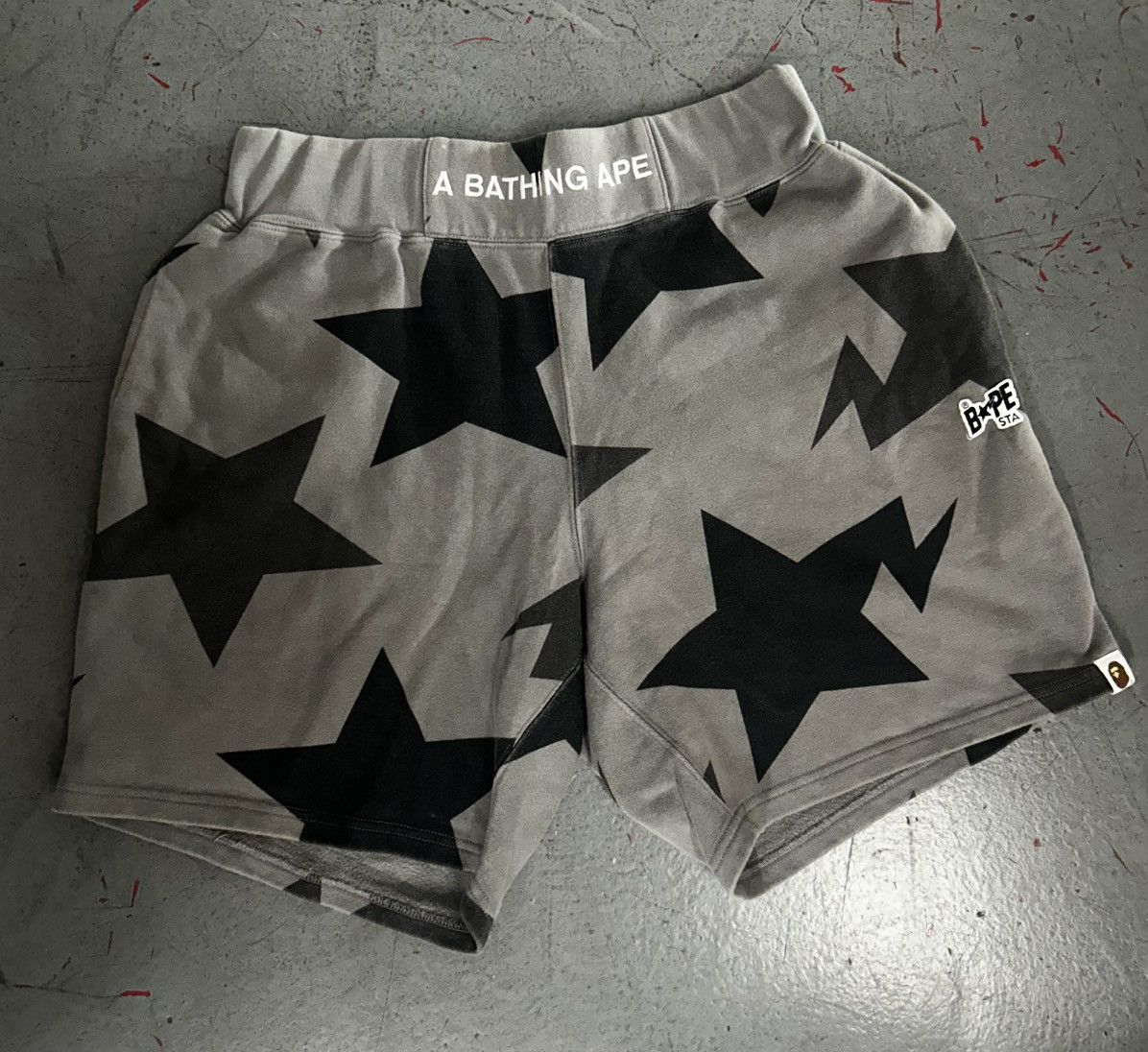 Bape BAPE Sta Pattern Wide Fit Sweat Shorts Size S Size US 29 - 1 Thumbnail