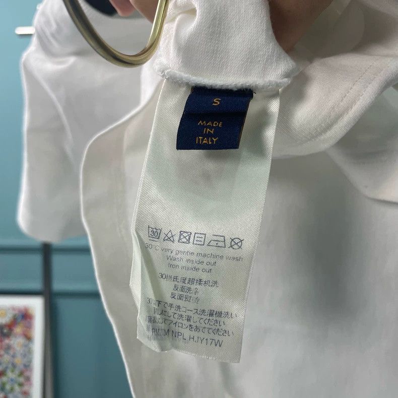 Louis Vuitton Louis Vuitton Cursive logo short sleeve 2501-Nextarrow Size US S / EU 44-46 / 1 - 4 Thumbnail