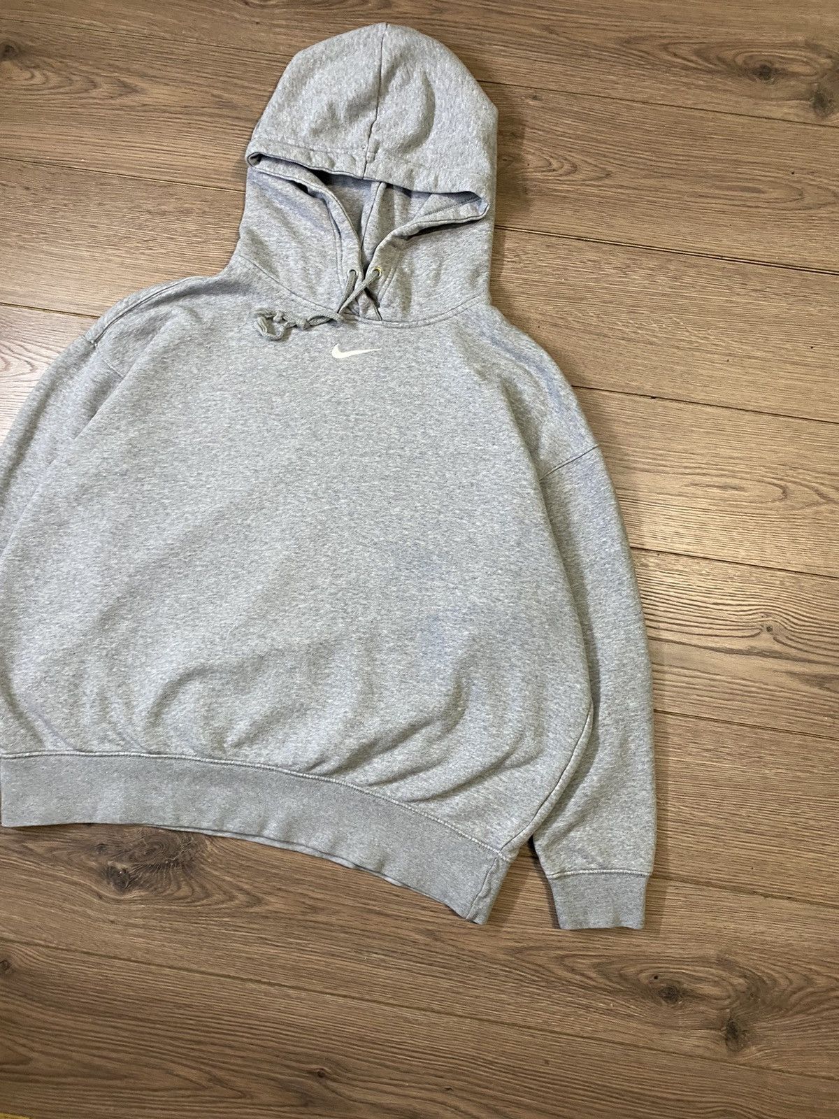 Nike × Vintage Vintage Nike Centre Swoosh Oversized Grey Hoodie Size M Size M / US 6-8 / IT 42-44 - 3 Thumbnail