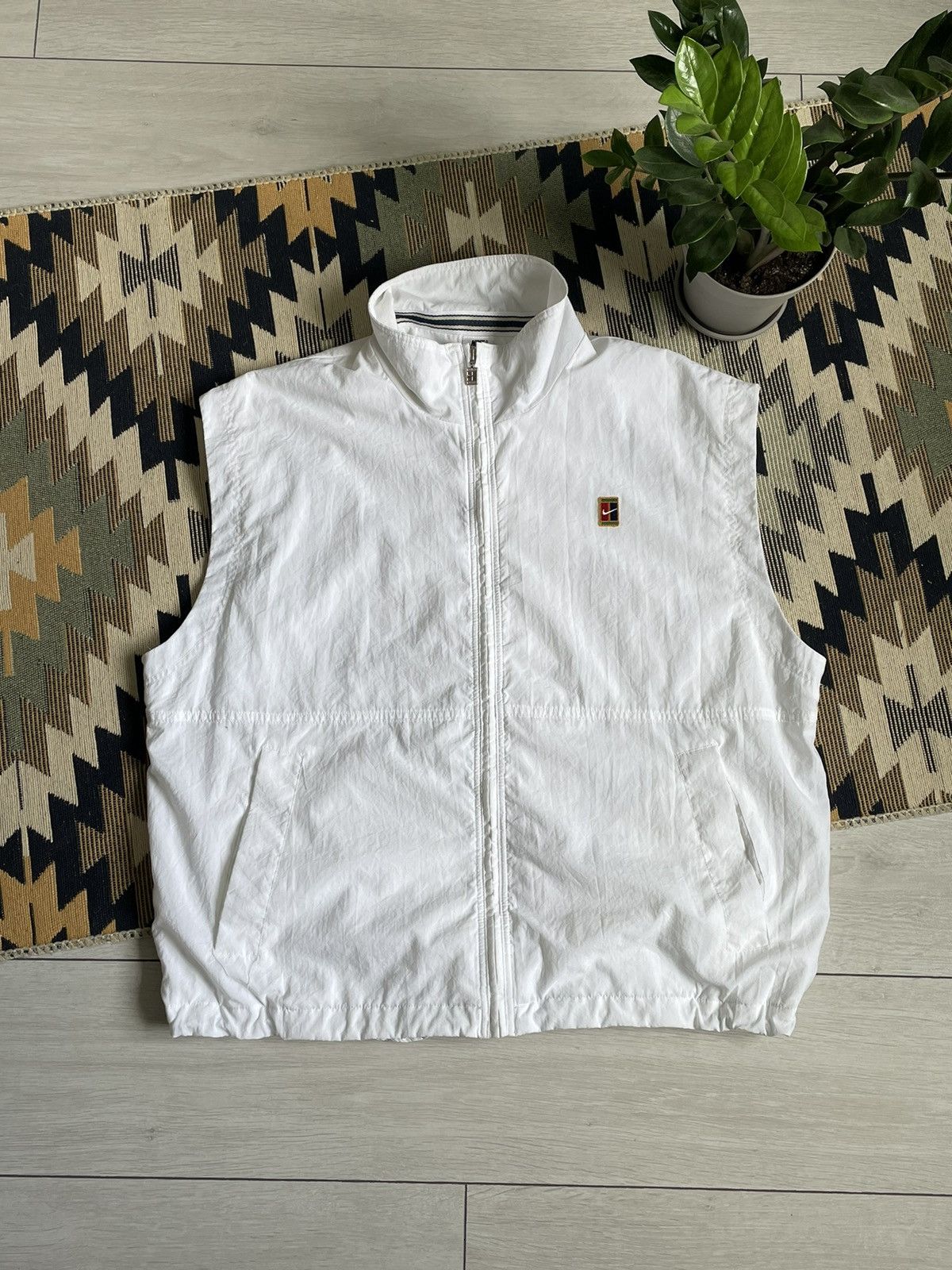 Vintage Vintage Nike Court Nylon Vest Size US L / EU 52-54 / 3 - 1 Thumbnail