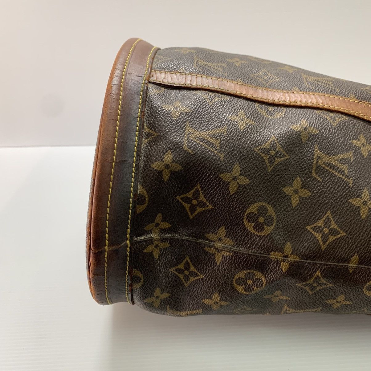 Louis Vuitton Louis Vuitton Monogram Bucket GM Bag Size ONE SIZE - 6 Thumbnail