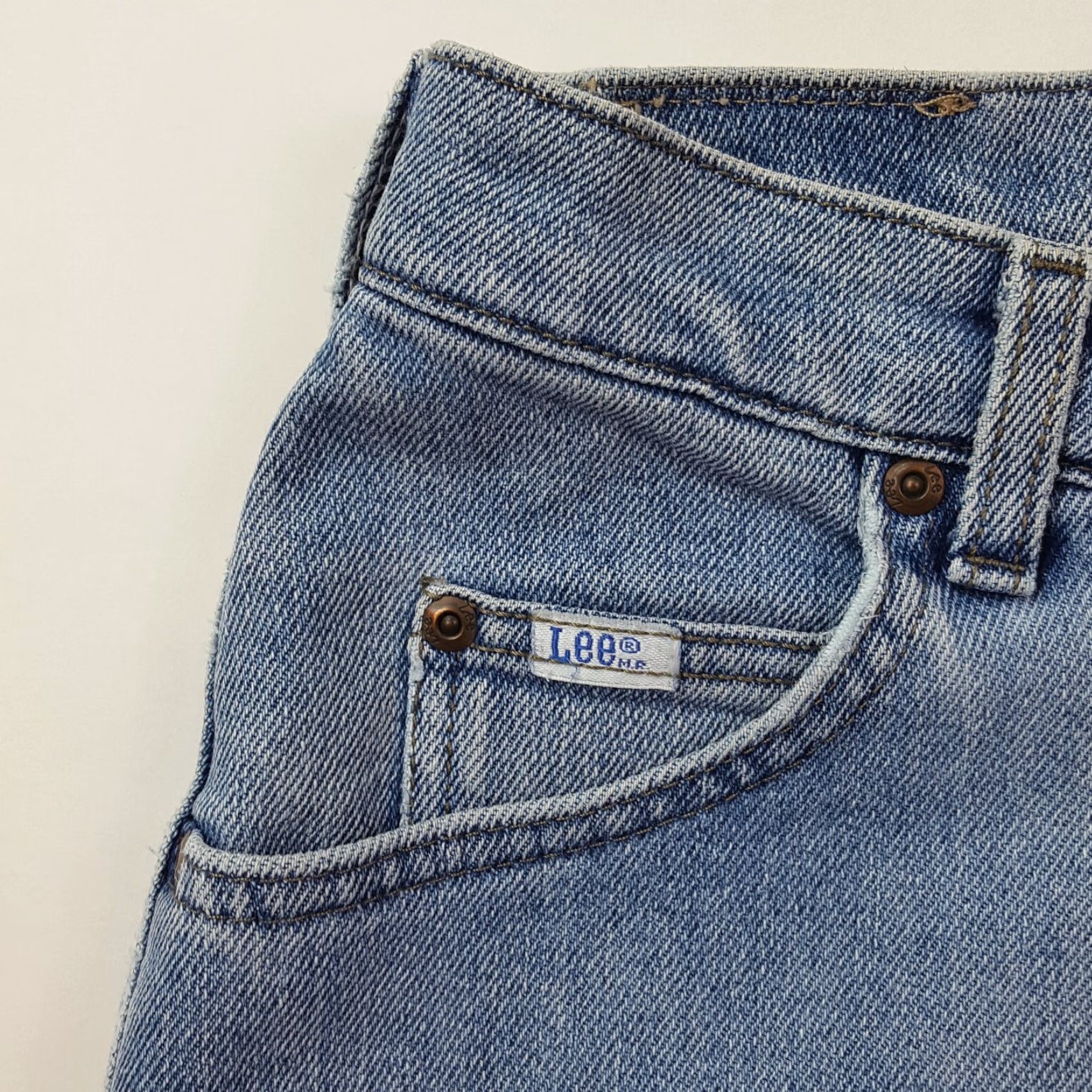 Lee VINTAGE Lee Western Jeans Womens 10 Distressed Denim Blue 28x31 80s 90s Retro Workwear Tapered Faded Distressed Pockets Button Jeans Womens Size 32" / US 10 / IT 46 - 6 Thumbnail