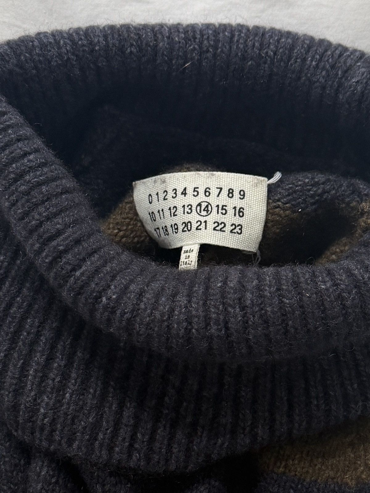 Maison Margiela Maison Martin Margiela – Wool Turtleneck Size US M / EU 48-50 / 2 - 2 Thumbnail