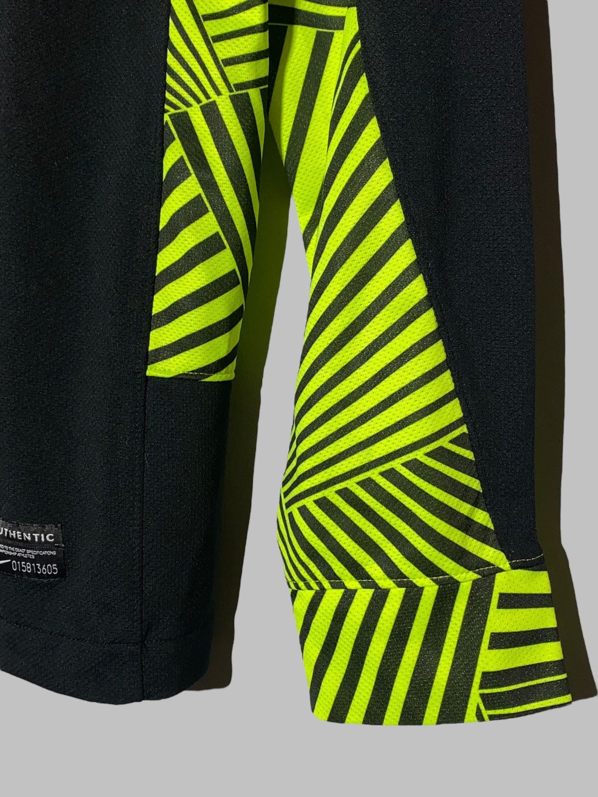 Nike Nike Manchester United 2011/12 Goalkeeper Football Shirt Size US S / EU 44-46 / 1 - 10 Thumbnail