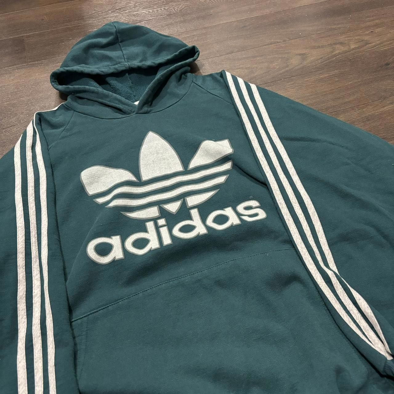 Adidas Vintage adidas striped sleeves hoodie 80s XL Size US XL / EU 56 / 4 - 1 Thumbnail