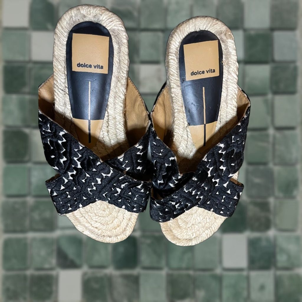 Dolce Vita Dolce Vita Sandals Womens Size 6 Black Size US 6 / IT 36 - 1 Thumbnail