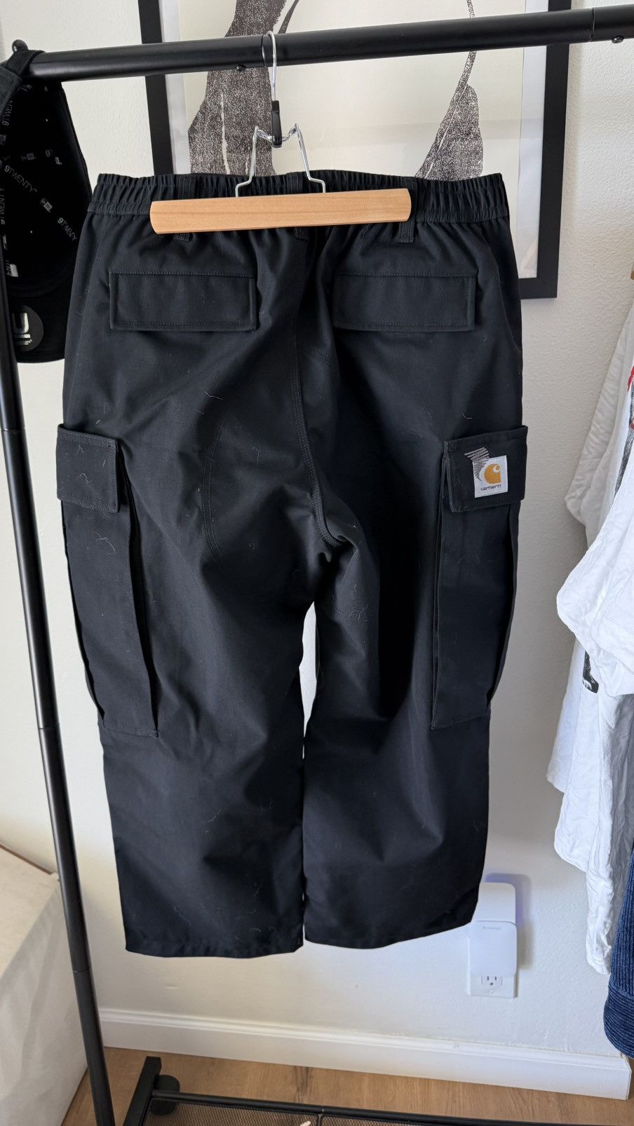 Carhartt Wip Carhartt wip x invincible cargos Size US 32 / EU 48 - 2 Thumbnail