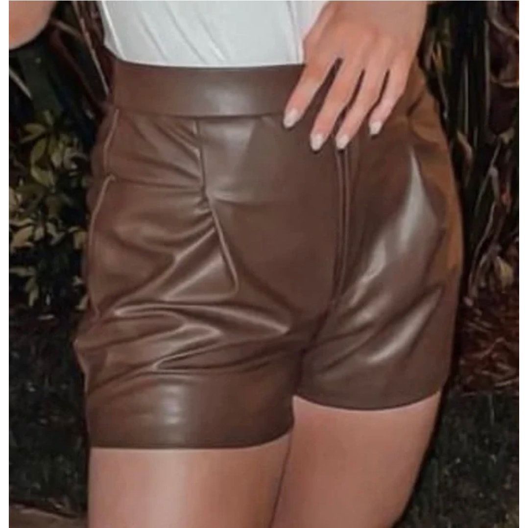 Zara Zara blogger favorite faux Leather shorts Size 42" / US 20 - 9 Thumbnail
