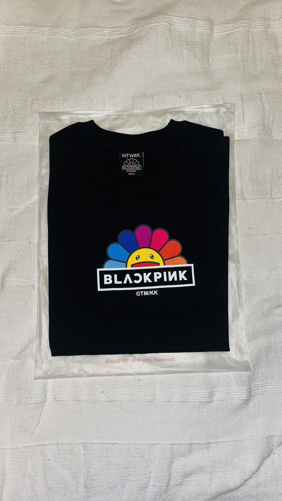 Takashi Murakami Takashi Murakami x Blackpink - Rainbow Flower Logo tee S Size US S / EU 44-46 / 1 - 1 Thumbnail