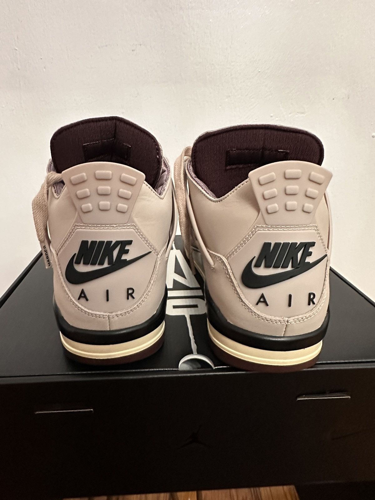 A Ma Maniere × Jordan Brand Jordan 4 A Ma Maniere While You Were Sleeping Size US 10 / EU 43 - 4 Thumbnail