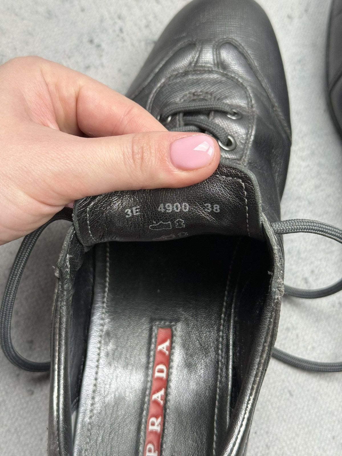 Prada Vintage Prada Saffiano Leather Low Top Sneakers Rare 00s y2k Size US 8 / IT 38 - 22 Thumbnail