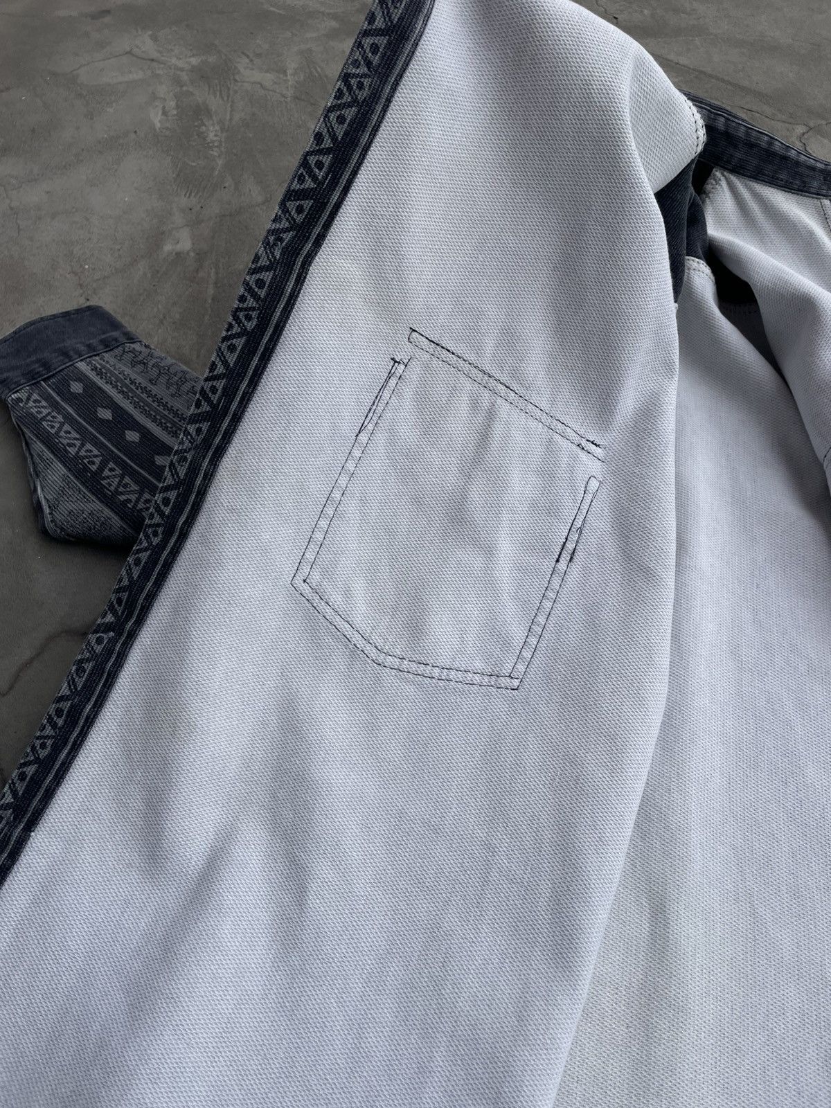 Vintage Ornamental Corduroy Shirt, Heavyweight Size US L / EU 52-54 / 3 - 11 Thumbnail