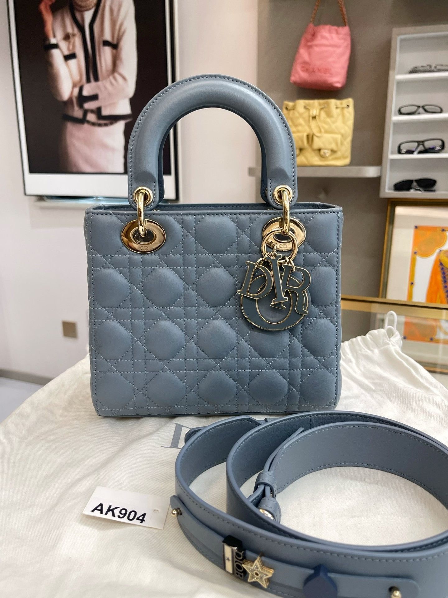 Dior Pre-loved Bag Very good condition Size ONE SIZE - 1 Thumbnail