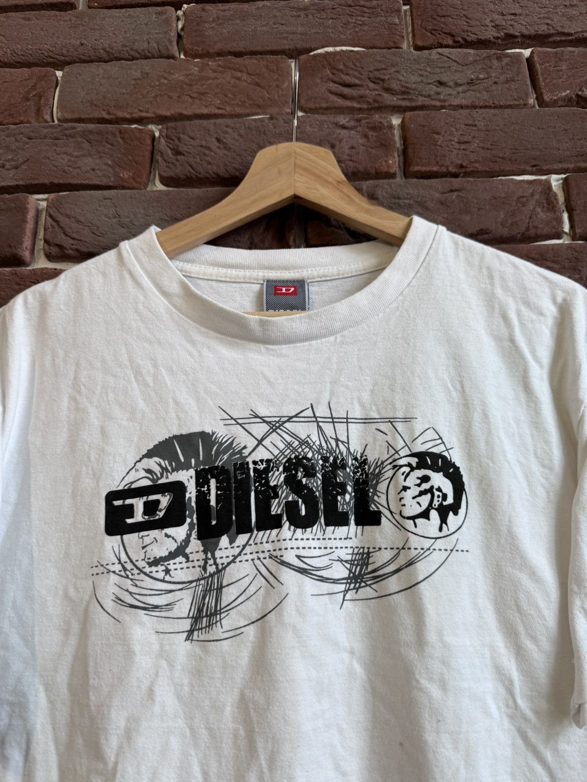 Diesel Y2K Diesel Avant Garde Tshirt M white Streetwear Hype Size US M / EU 48-50 / 2 - 3 Thumbnail