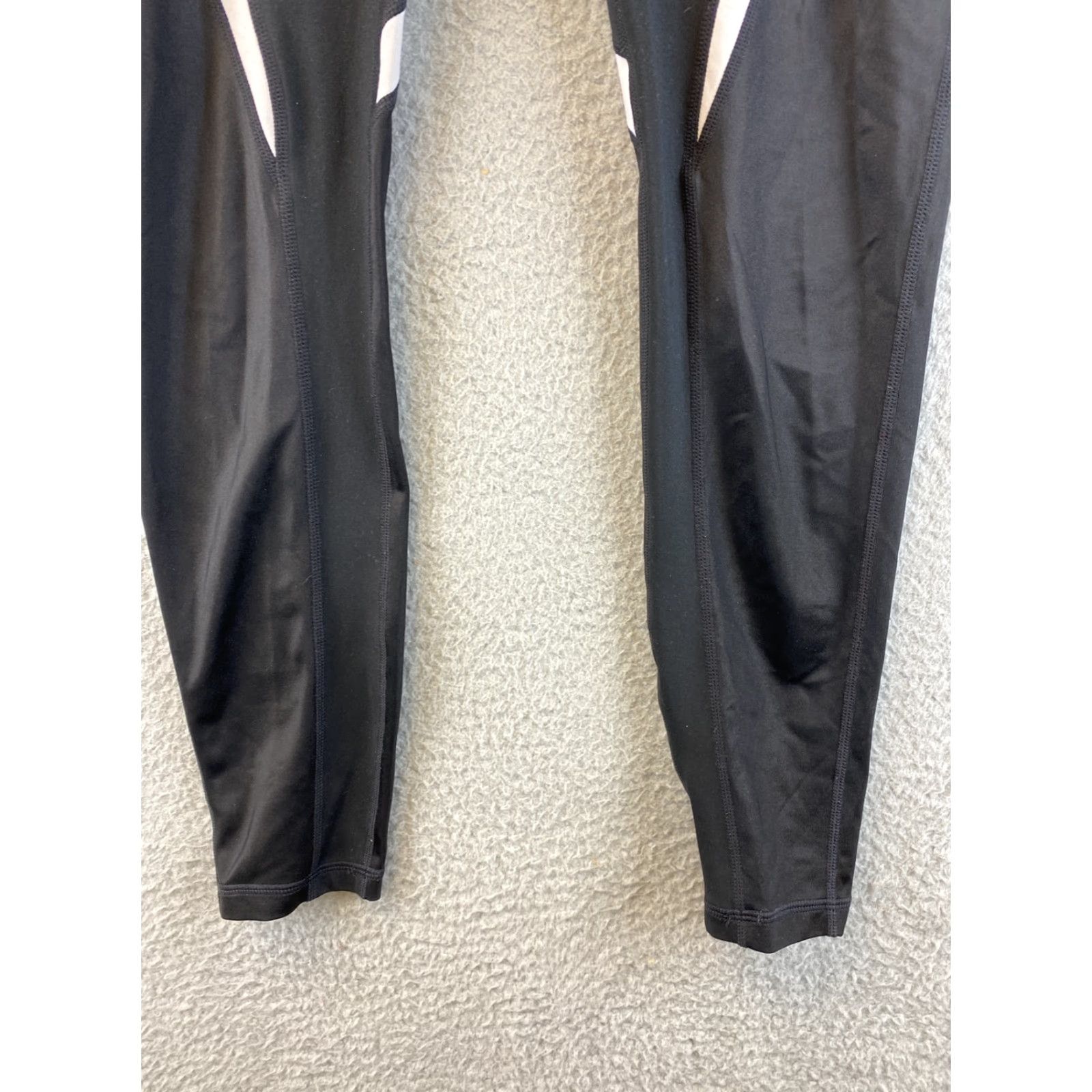 Gap GAP Fit Leggings Women's M Black 89-11 Athleisure Workout Gym Yoga Womens Size 32" / US 10 / IT 46 - 2 Thumbnail