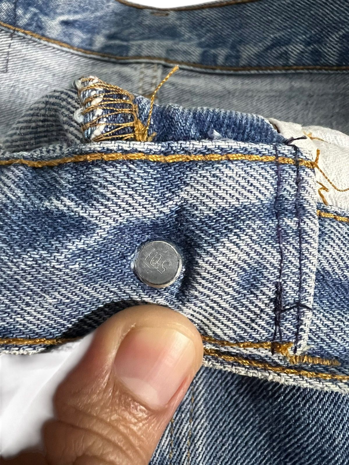 Levi's 80’s Levi’s 501 Light Wash Jean USA Size US 28 / EU 44 - 11 Thumbnail