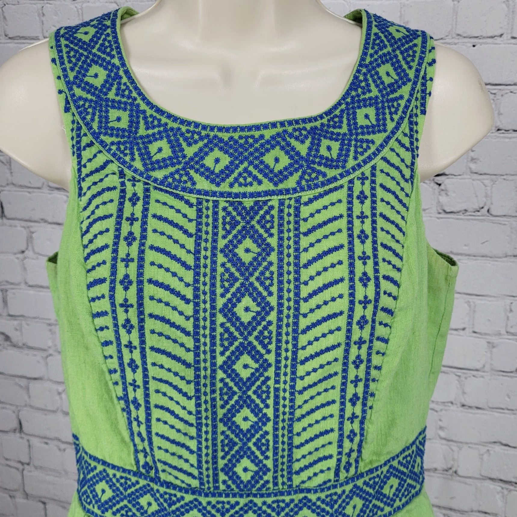 Lands' End Lands' End Green 100% Linen Embroidered Sleeveless Lined Short A-Line Dress 6 Size 28" / US 6 / IT 42 - 7 Thumbnail