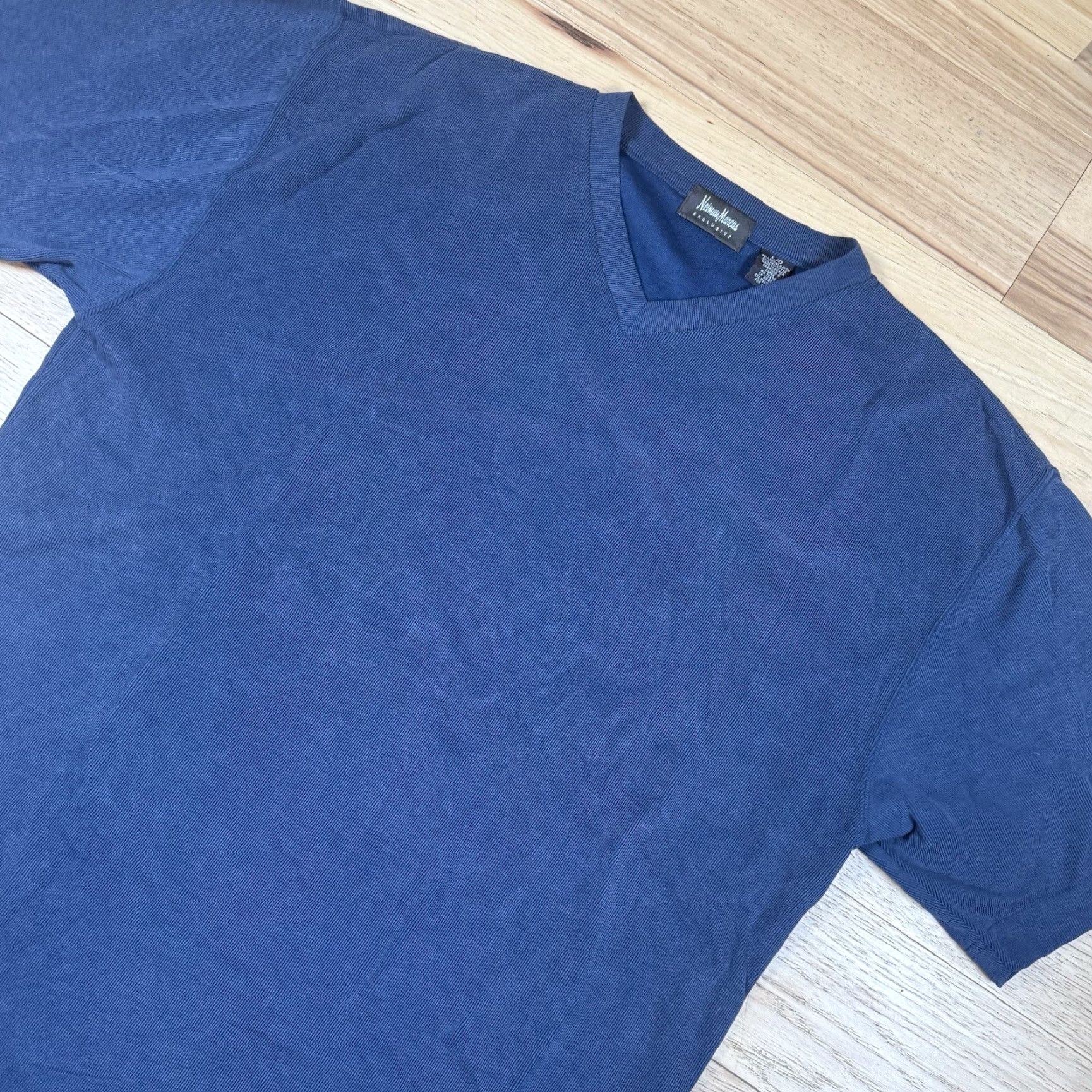 Neiman Marcus VINTAGE Neiman Marcus V Neck Shirt Mens L Blue Rayon T-Shirt Size US L / EU 52-54 / 3 - 2 Thumbnail