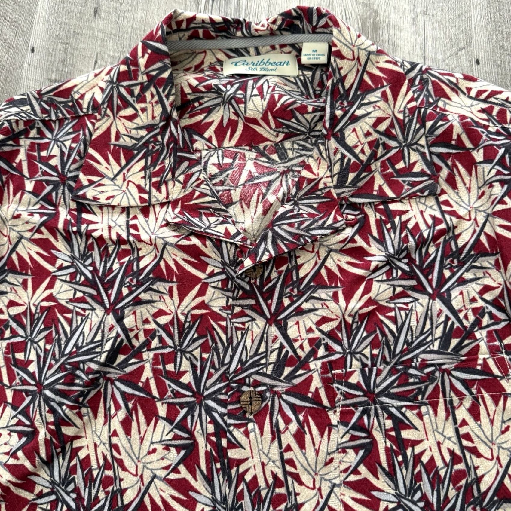 Vintage Caribbean Silk Blend Hawaiian Shirt Mens Sz M Dark Red Tan Floral Button-Up Short Sleeve Size US M / EU 48-50 / 2 - 3 Thumbnail