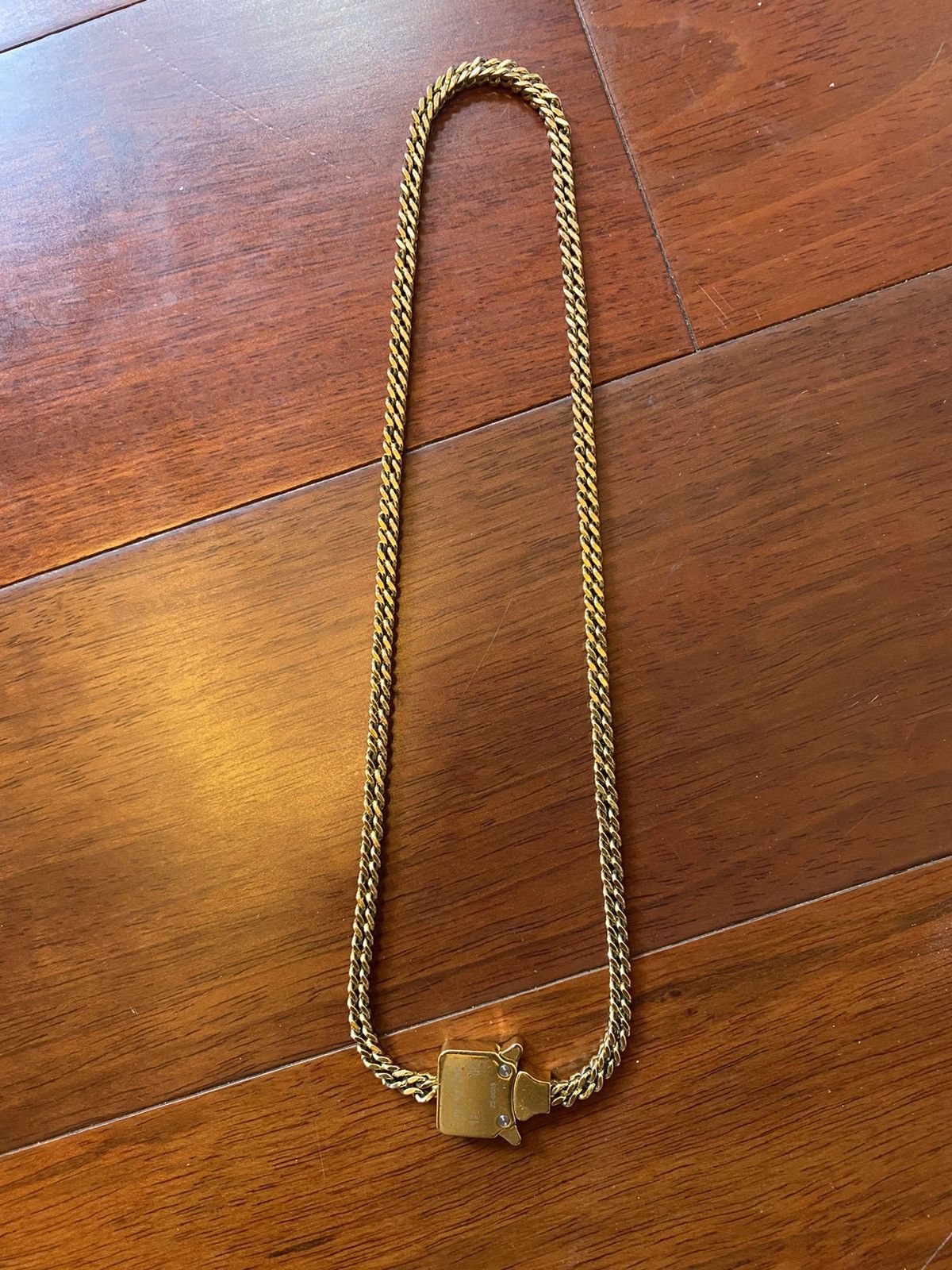 1017 ALYX 9SM GOLD MINI CUBIX NECKLACE