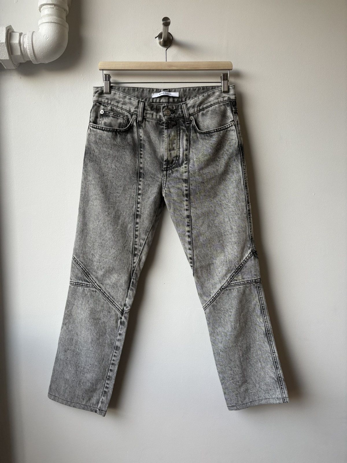 Givenchy Givenchy light grey biker denim Size US 29 - 1 Thumbnail