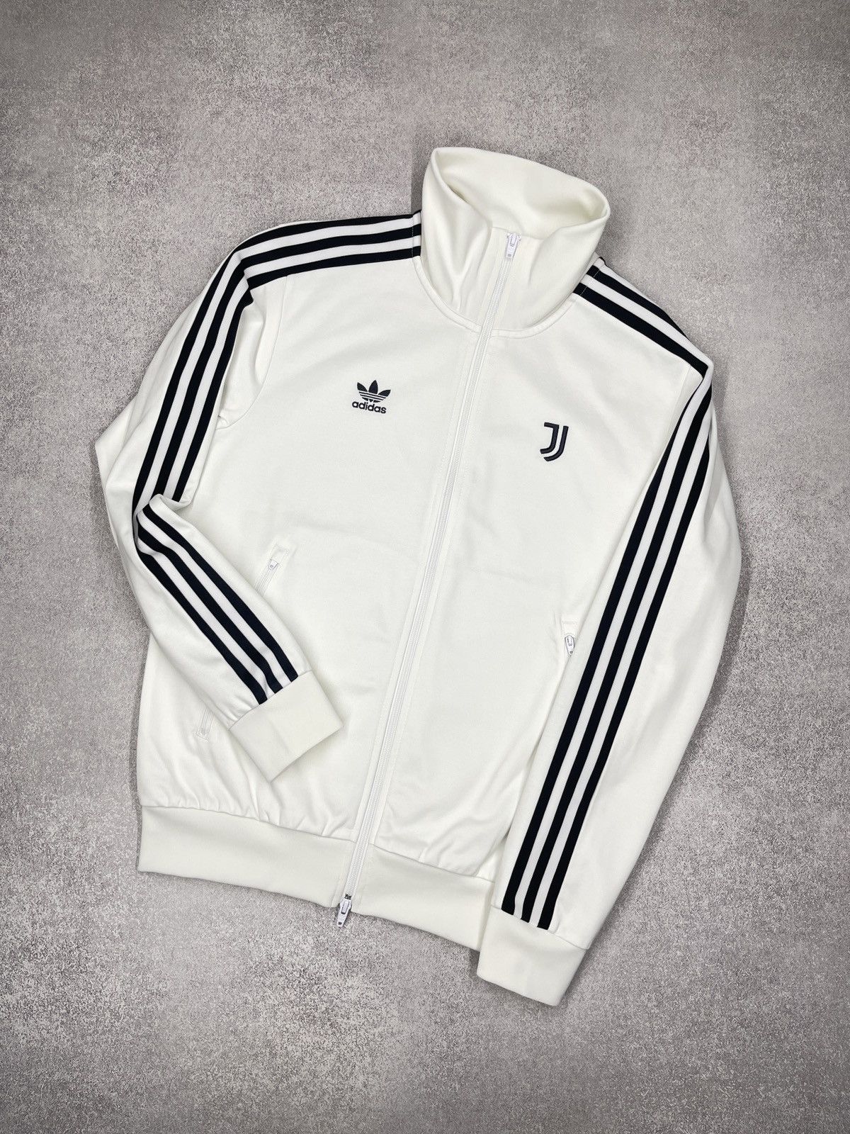 Adidas Mens Adidas Juventus Backenbauer Track Jacket White Size US M / EU 48-50 / 2 - 1 Thumbnail