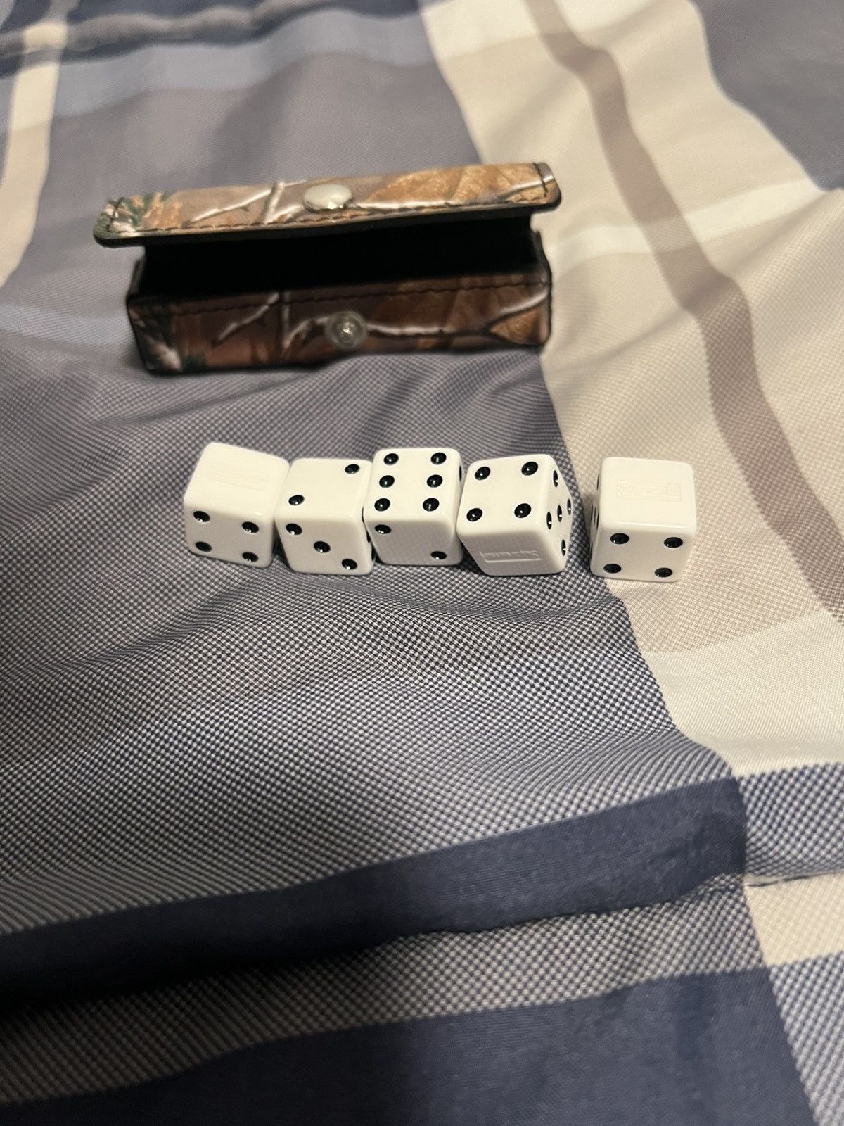 Supreme Supreme Leather Dice Set Camo Size ONE SIZE - 4 Thumbnail