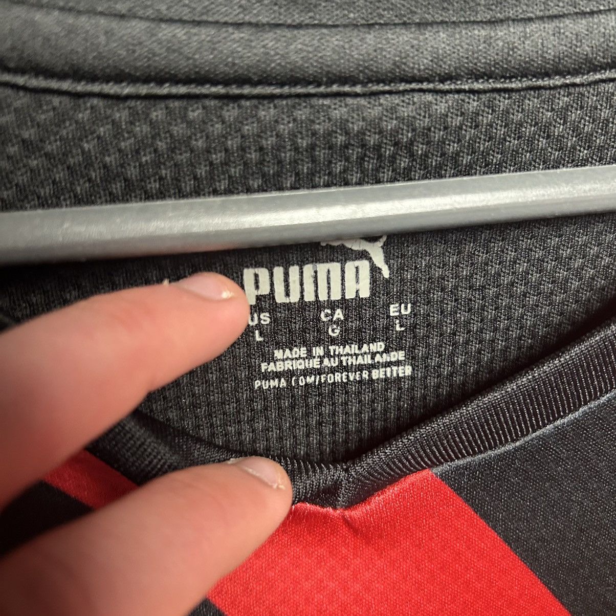 Puma Mens Puma Manchester United Etihad Soccer jersey size L Size US L / EU 52-54 / 3 - 7 Thumbnail
