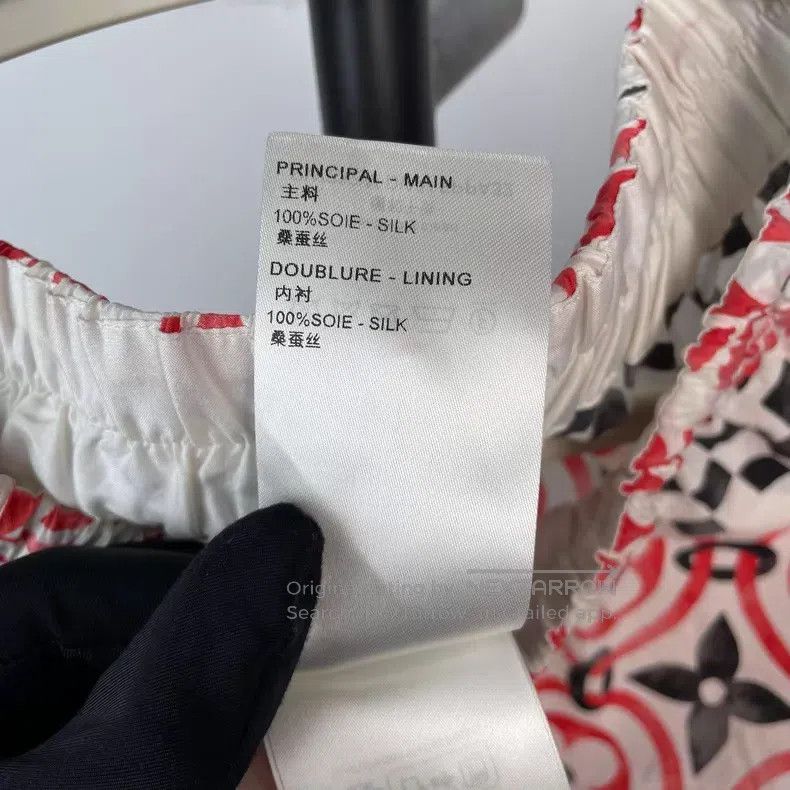 Louis Vuitton Louis Vuitton Red resort style logo pattern shorts Size US 36 / EU 52 - 8 Thumbnail