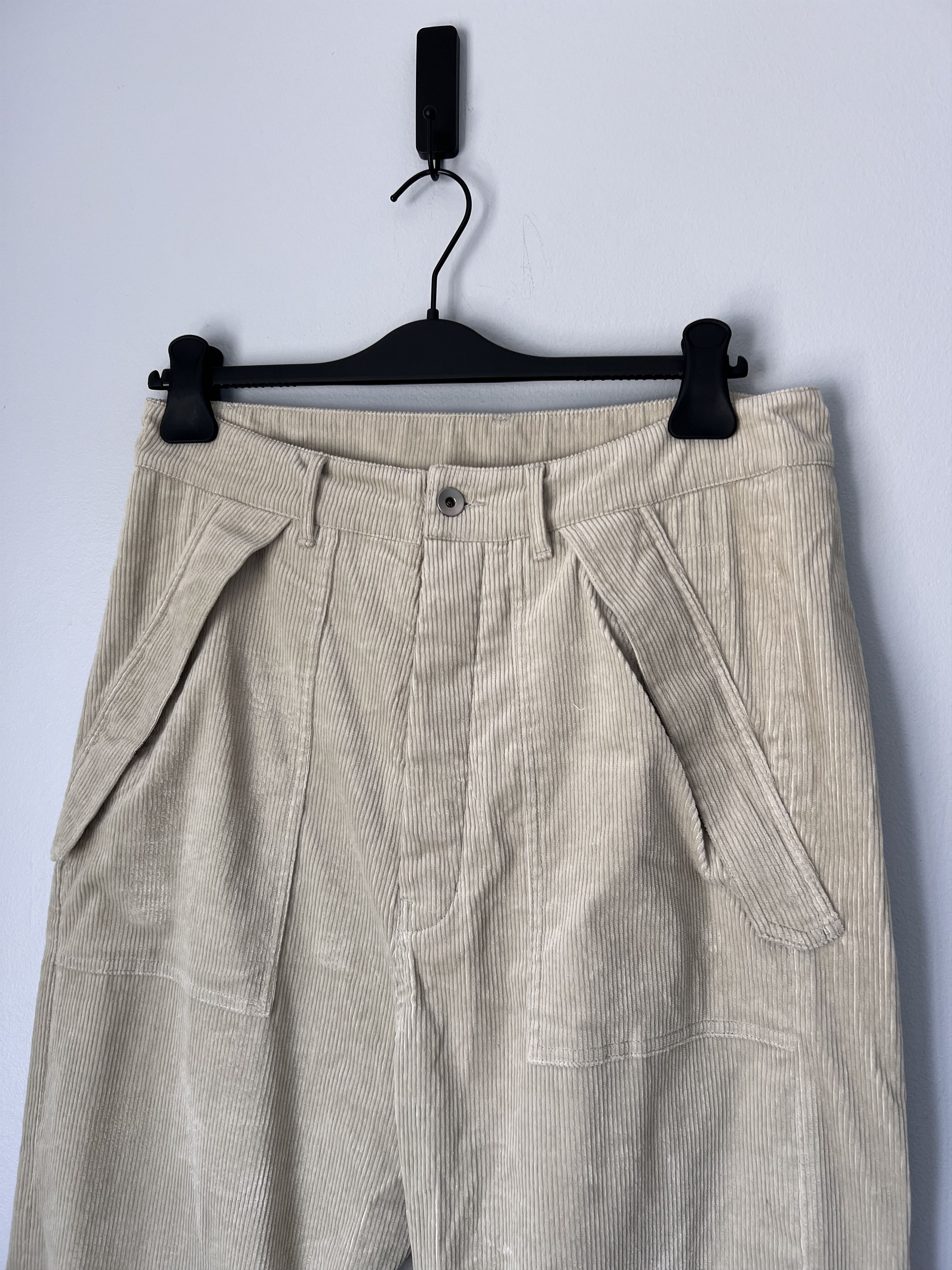 Rick Owens Drkshdw Rick Owens DRKSHDW Corduroy Cargo Trousers in Pearl Size US 32 / EU 48 - 2 Thumbnail