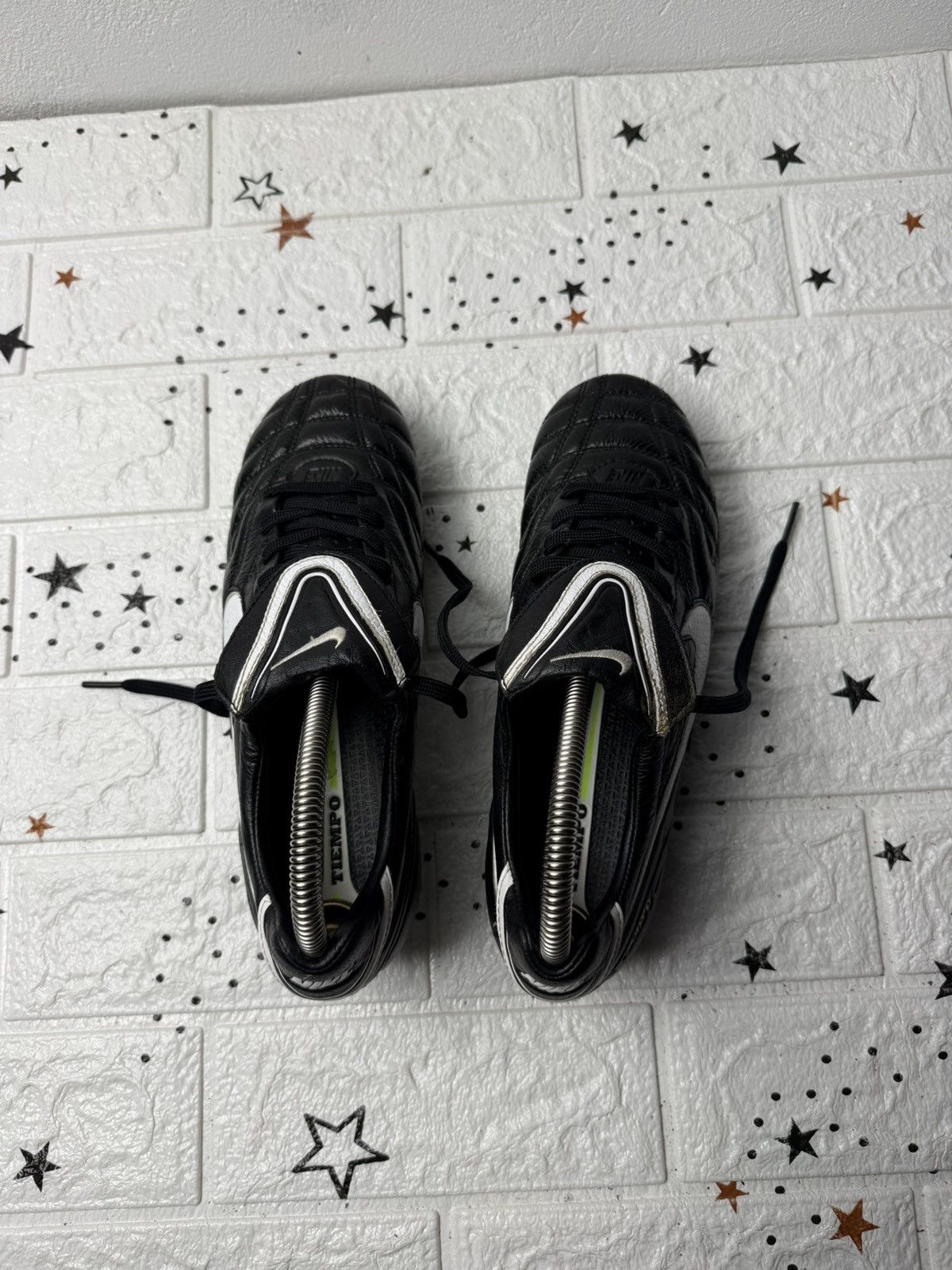 Nike Nike Tiempo Legend III SG Elite 366202-017 US7 UK6 EUR40 Size US 7 / EU 40 - 10 Thumbnail