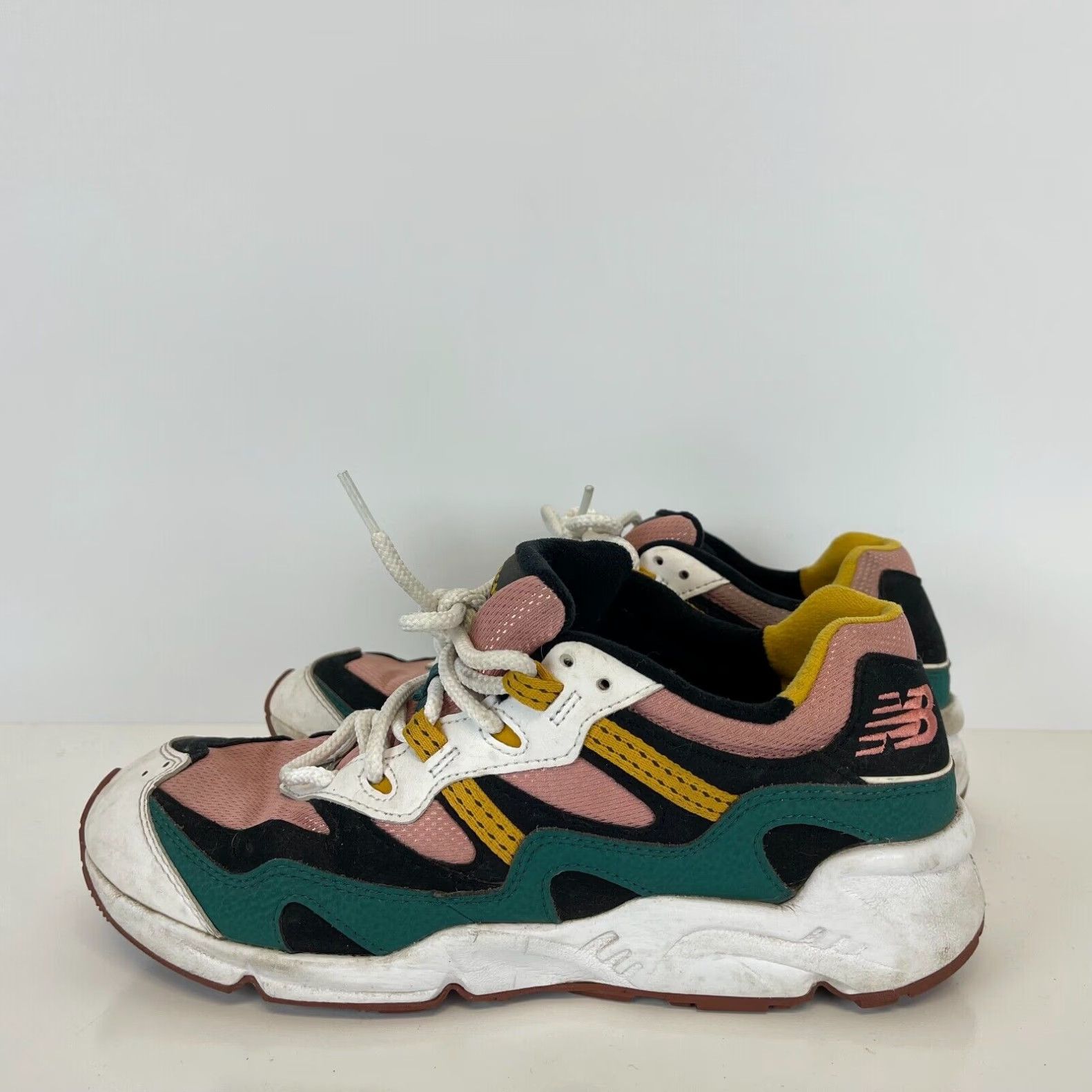 New balance vintage cedar store