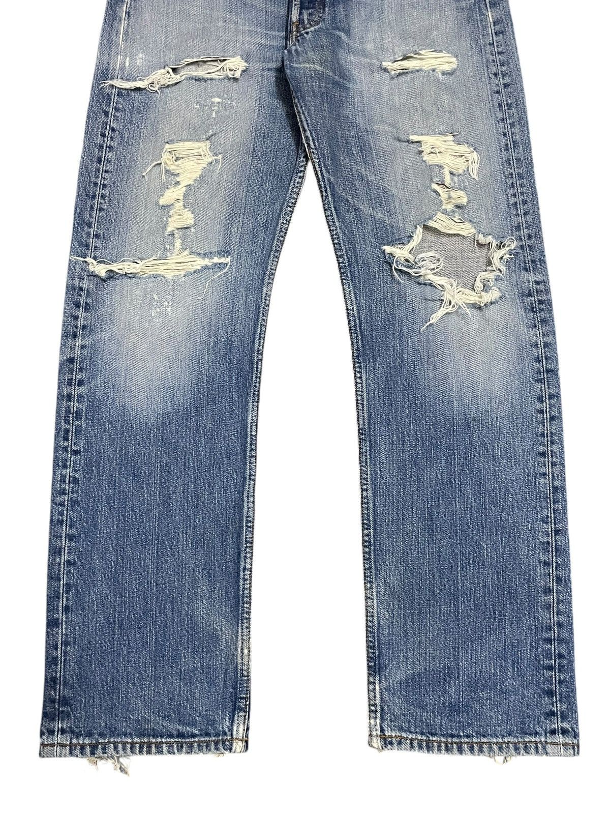 Levi's Vintage Levi’s 501 Button Fly Distressed BlueWash Jeans #C01 Size US 31 - 5 Thumbnail