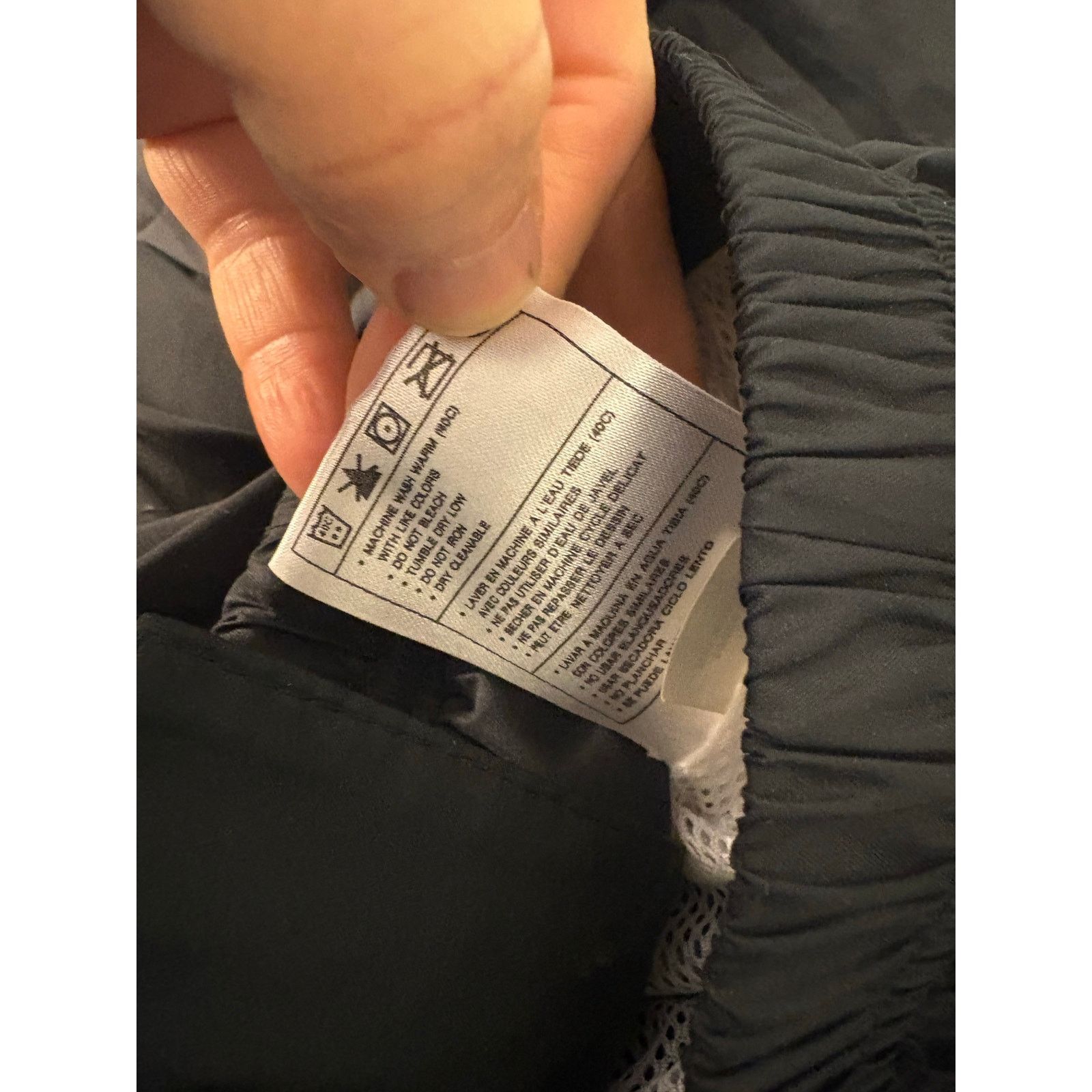 Nike Vintage Nike Black and White Alabama Windbreaker Size Medium Size US M / EU 48-50 / 2 - 14 Thumbnail