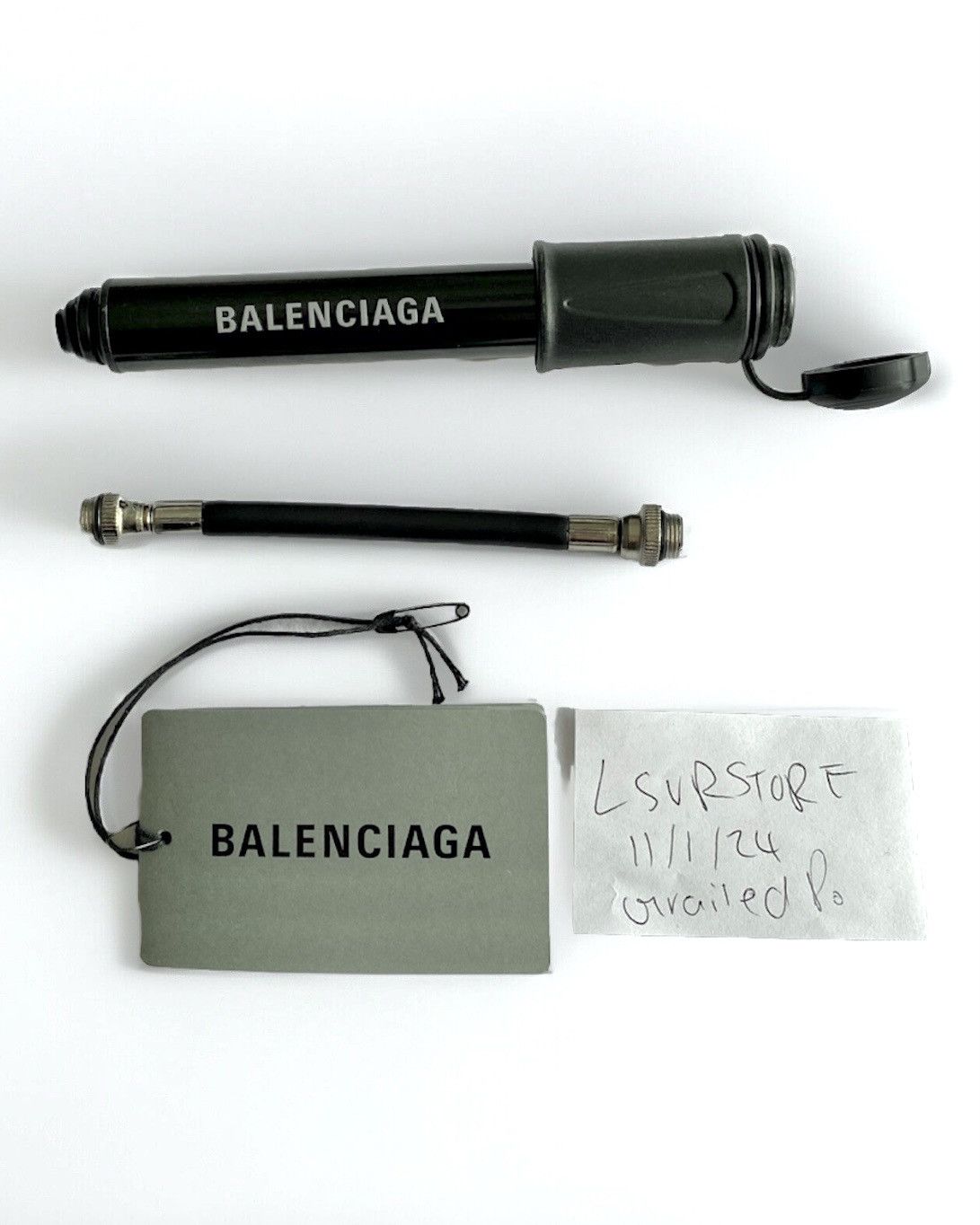 Balenciaga Balenciaga FW23 Runway Inflatable Puffer Jacket wPump L RARE Size US L / EU 52-54 / 3 - 17 Thumbnail