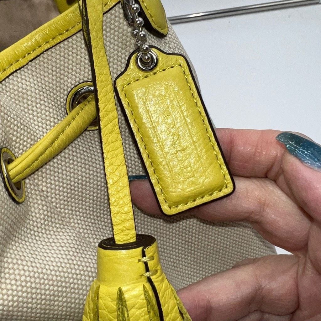 Coach COACH AVERY CANVAS DRAWSTRING SHOULDER BAG Size ONE SIZE - 3 Thumbnail