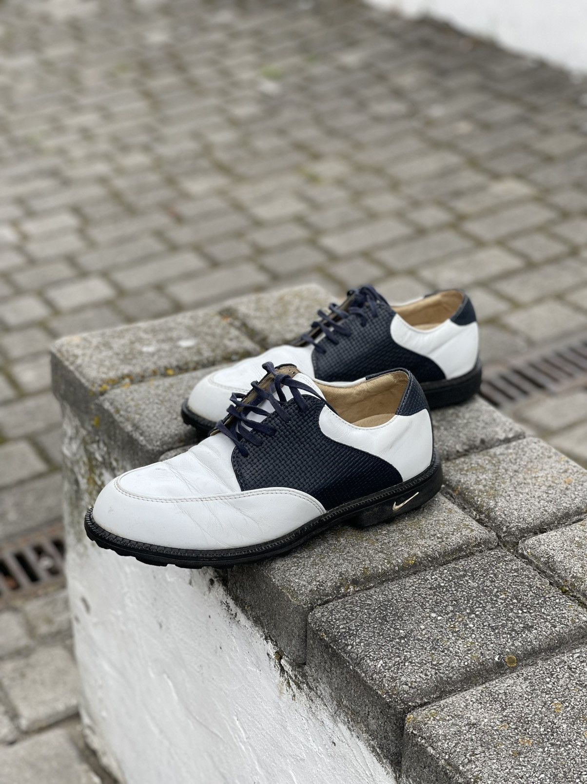 Nike Vintage leather Nike golf sneakers Size US 8.5 / EU 41-42 - 5 Thumbnail