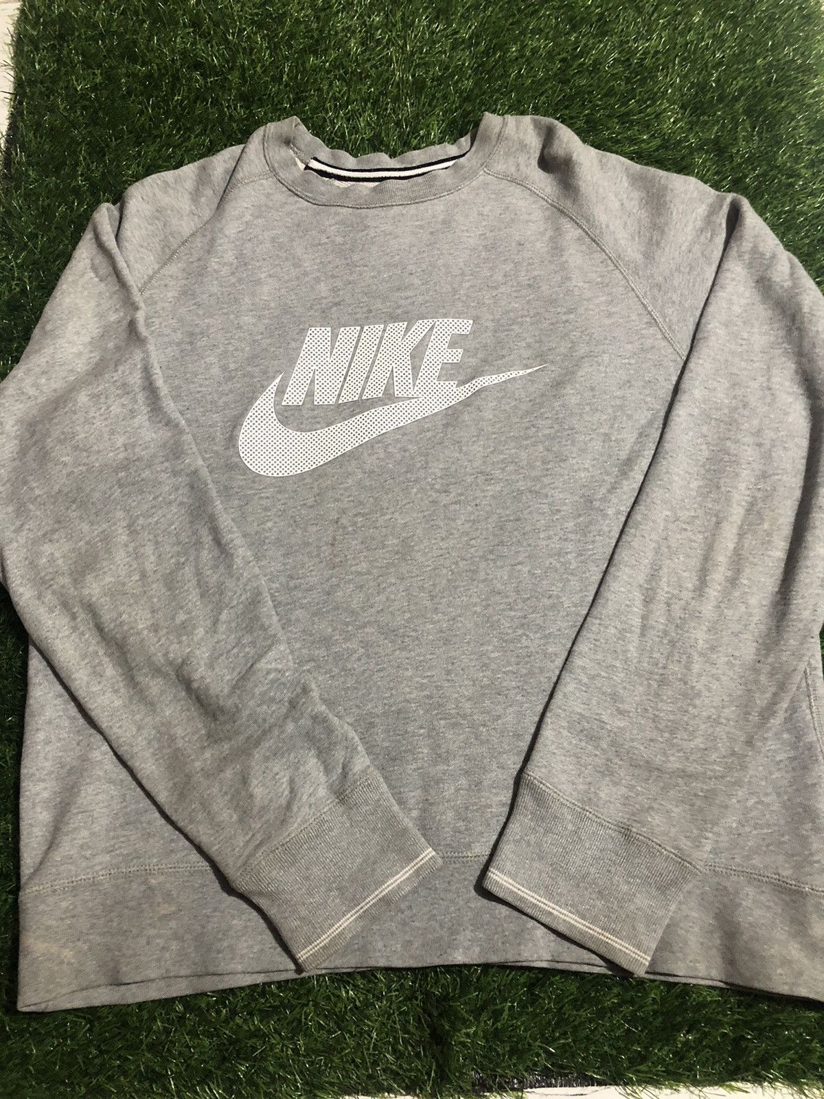 Nike × Vintage VINTAGE ITEM NIKE CREWNECK BIG LOGO Size US XXL / EU 58 / 5 - 1 Thumbnail