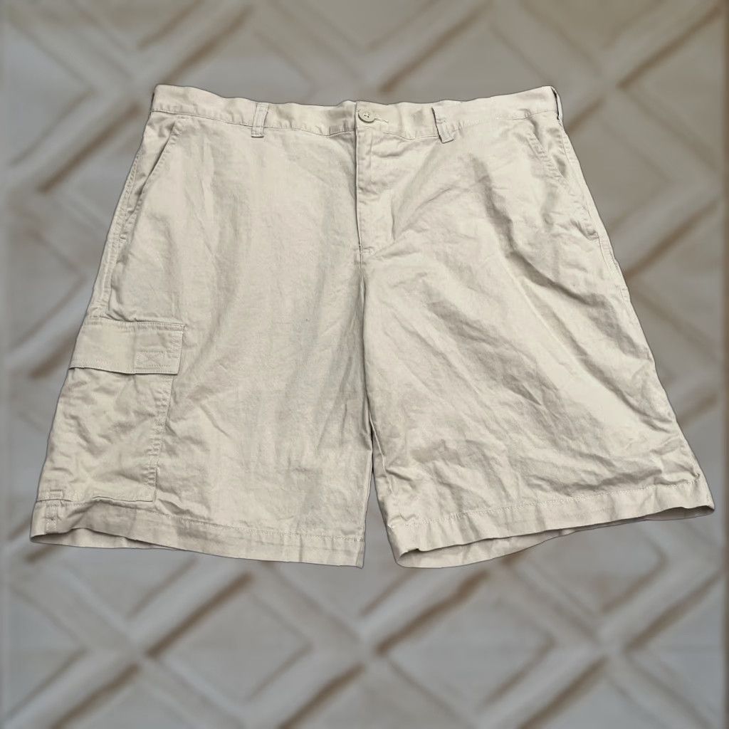 Vintage Columbia Cargo Shorts Mens 38x10 Beige Cotton 100% Outdoor Pockets Casual Travel Military Style Size US 38 / EU 54 - 1 Thumbnail