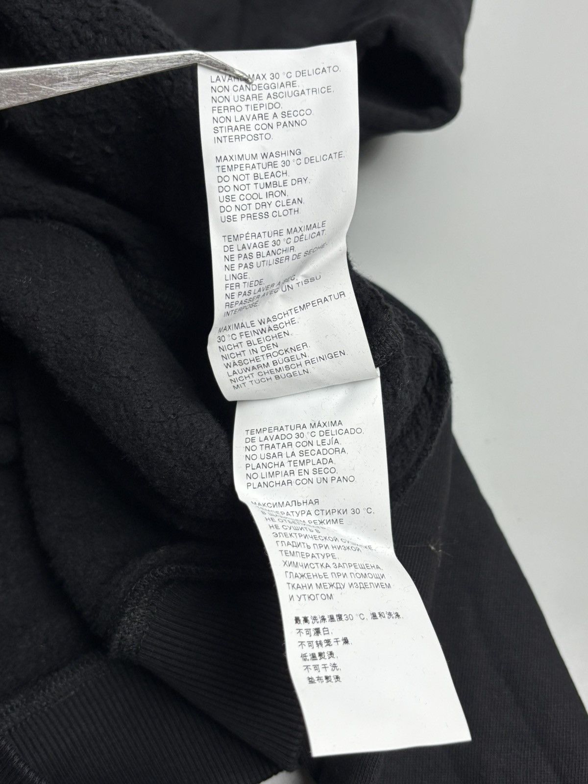 1017 ALYX 9SM 1017 ALYX 9SM Collection Logo Cropped Sweatshirt 'Black' Size XS / US 0-2 / IT 36-38 - 9 Thumbnail