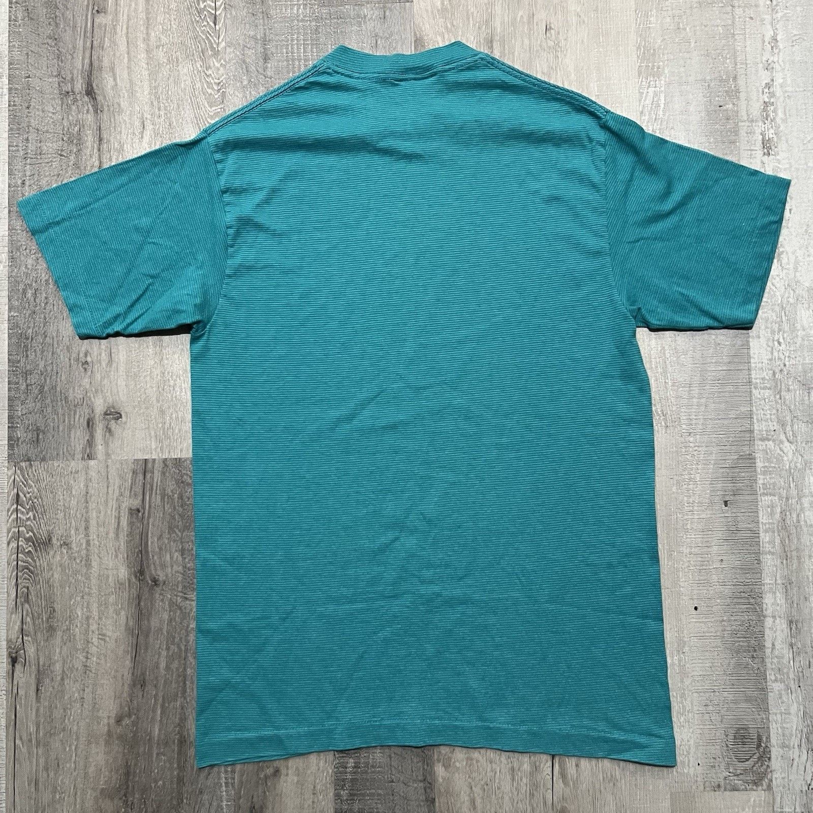 Vintage VTG 90s Thin Striped Surf Skate T Shirt USA Single Stitch Size US L / EU 52-54 / 3 - 2 Thumbnail