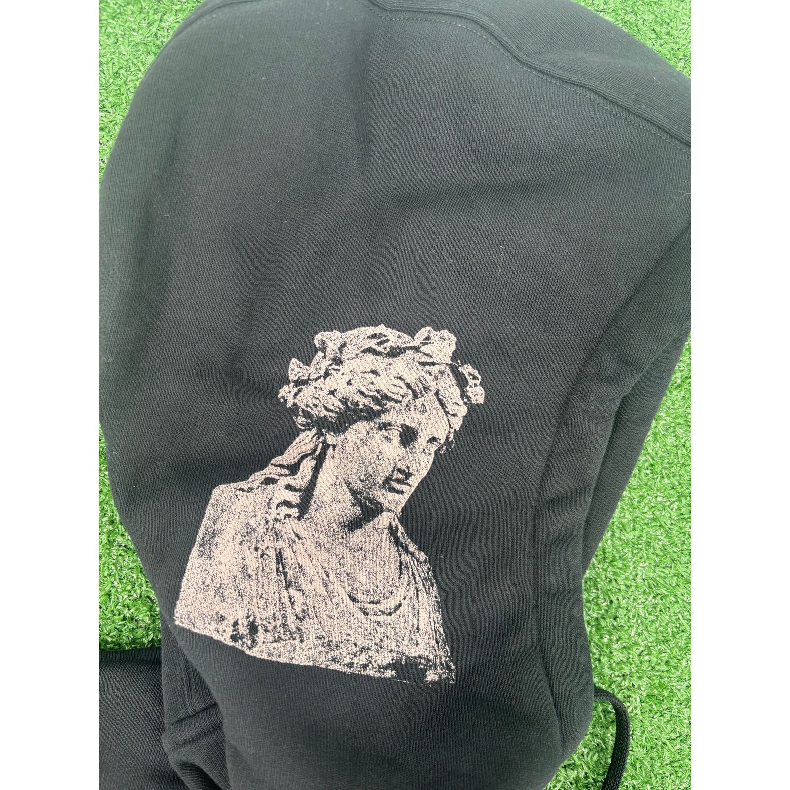 Givenchy Givenchy Men's Boxy 'Tarot' Black Full-Zip Hoodie Size XXL Size US XXL / EU 58 / 5 - 7 Thumbnail