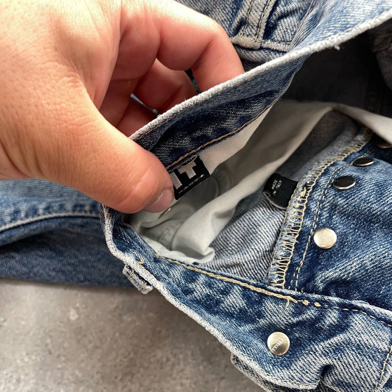Versace Jeans Couture Vintage Versace Jeans Couture Straight Fit Jeans Blue W28 Size US 28 / EU 44 - 14 Thumbnail