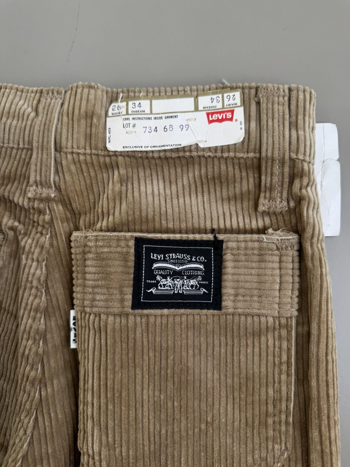 Levi's Vintage Clothing Vintage Deadstock Levi’s Bootcut Corduroy Size 26" / US 2 / IT 38 - 7 Thumbnail