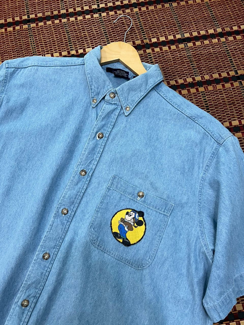 Vintage Vintage 80s Mickey Mouse Denim Shirt by Three Rivers Size US XL / EU 56 / 4 - 5 Thumbnail