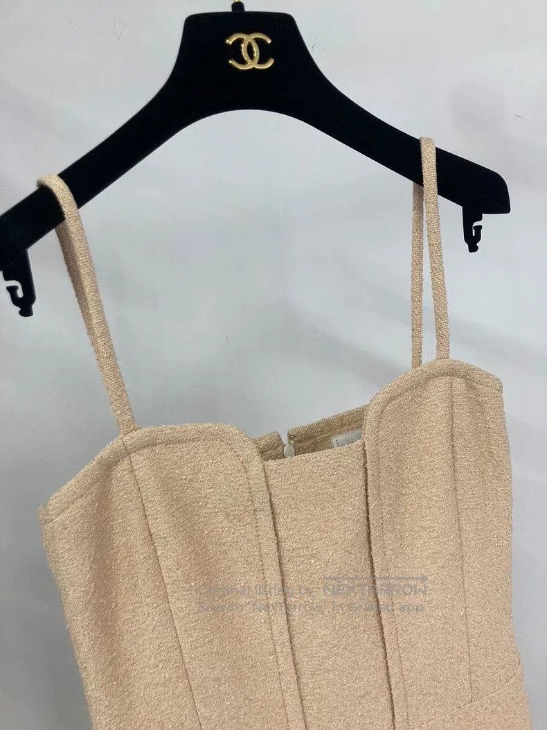Chanel Chanel Beige Sling Dress Fr38 . Size M / US 6-8 / IT 42-44 - 2 Thumbnail