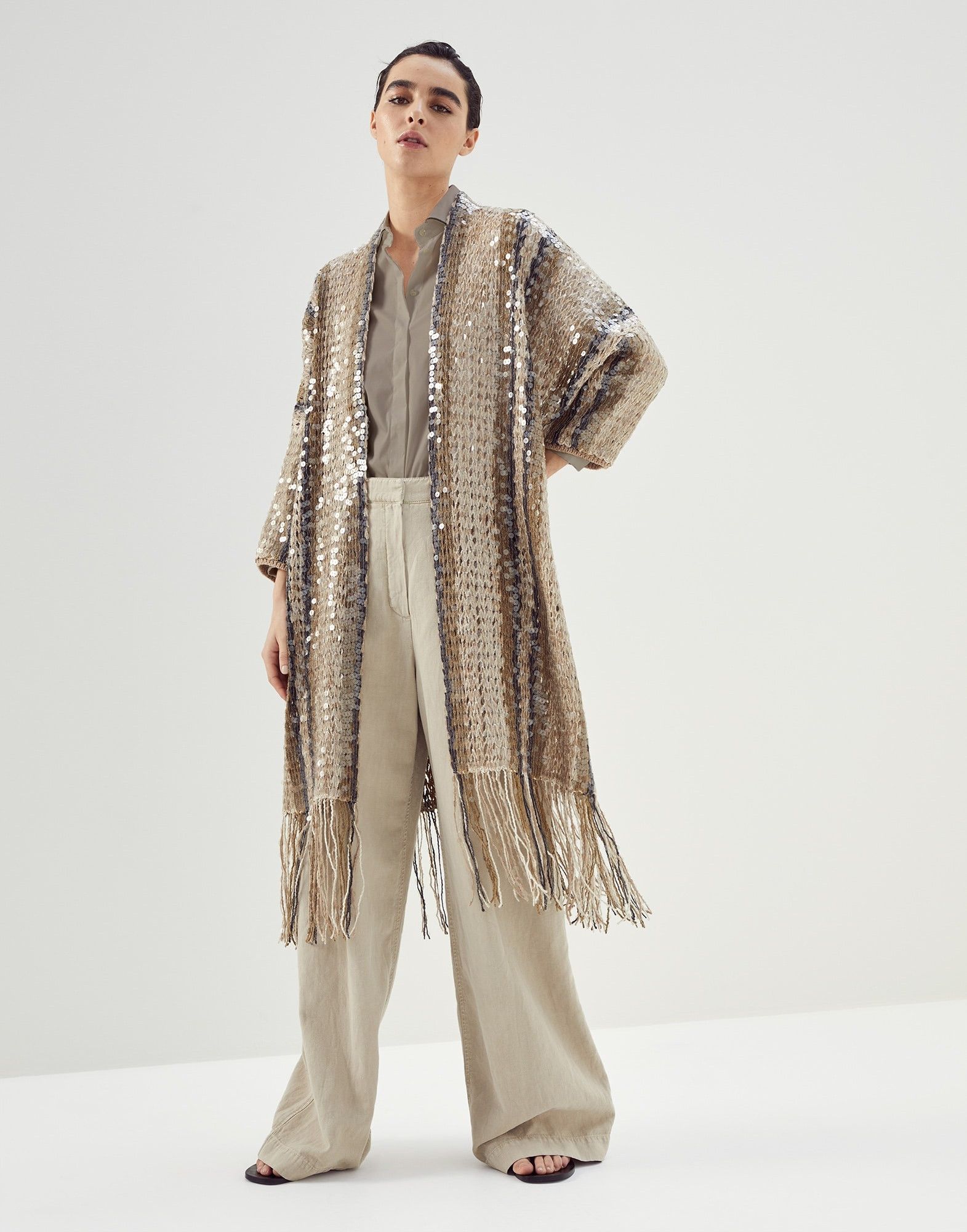 o1y0725 Cardigan in Camel/Black