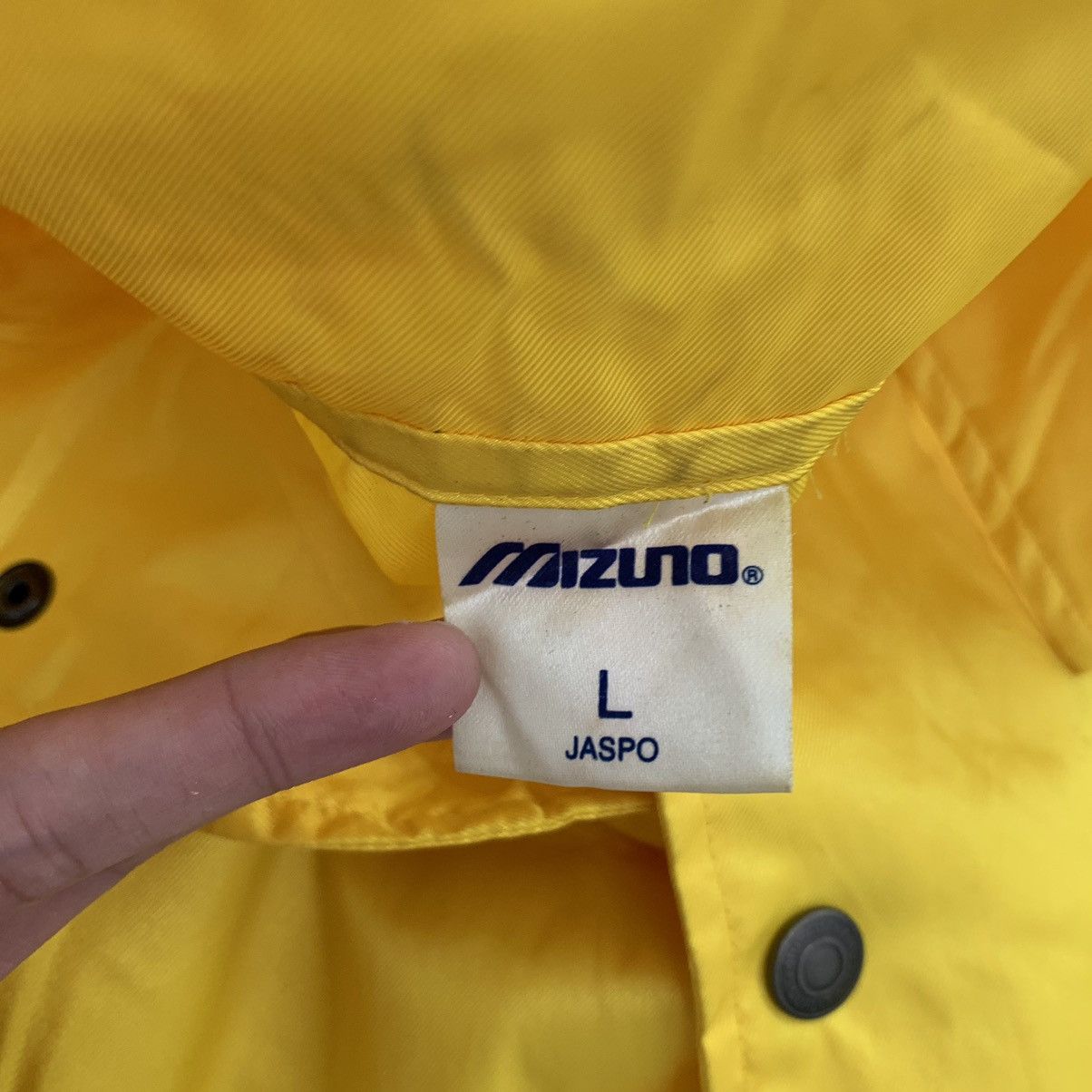 Japanese Brand AWAGOC MIZUNO Japanese Brand Print Yellow Windbreaker Coach Size US L / EU 52-54 / 3 - 5 Thumbnail